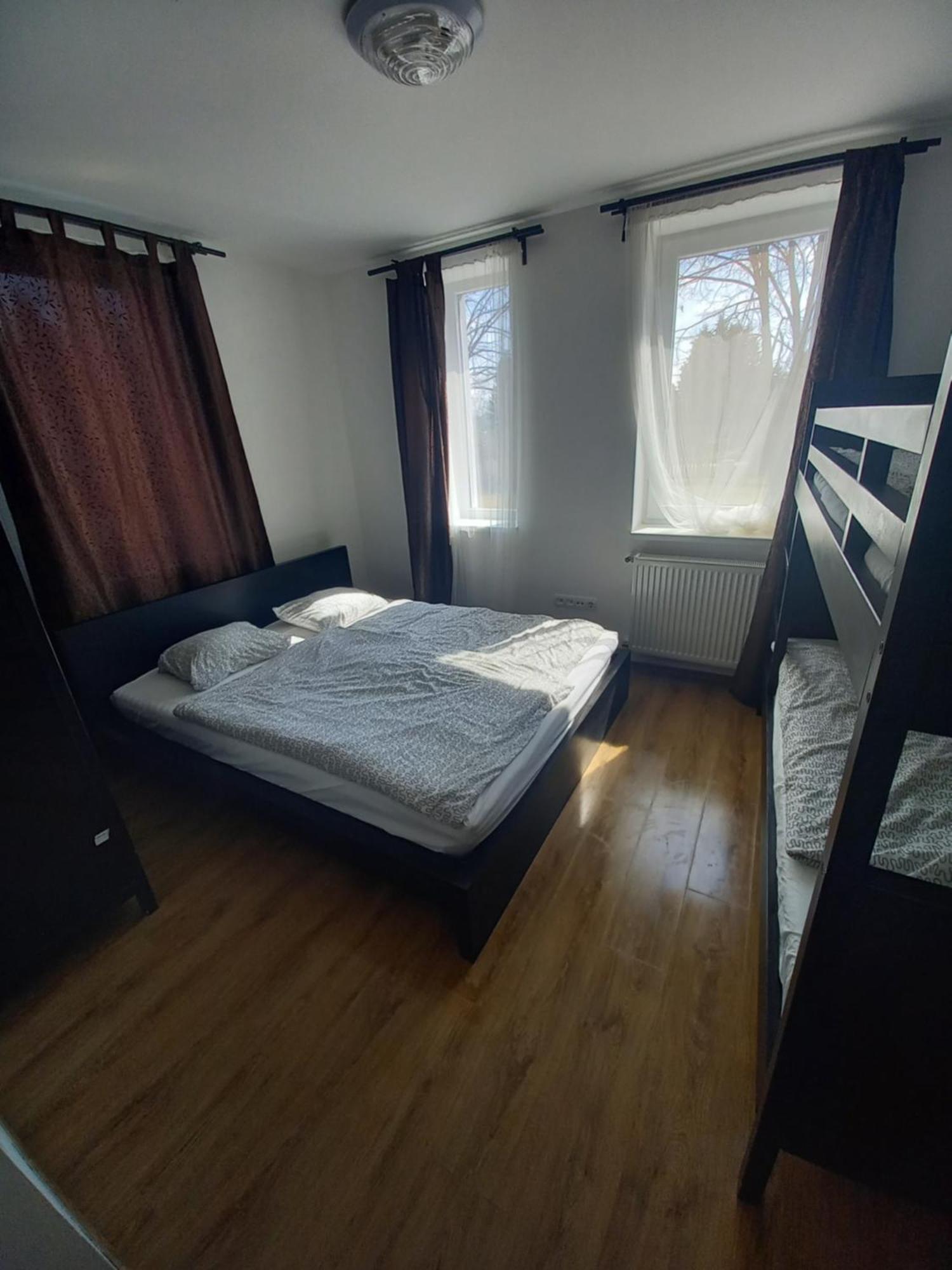 Hotel Horpacsi Europa Piheno Koezpont Exteriér fotografie